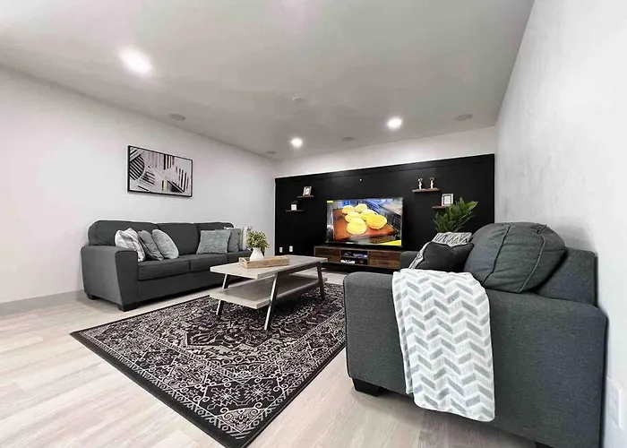 Ferienhaus Stylish In The Heart Of W/ Private Pool