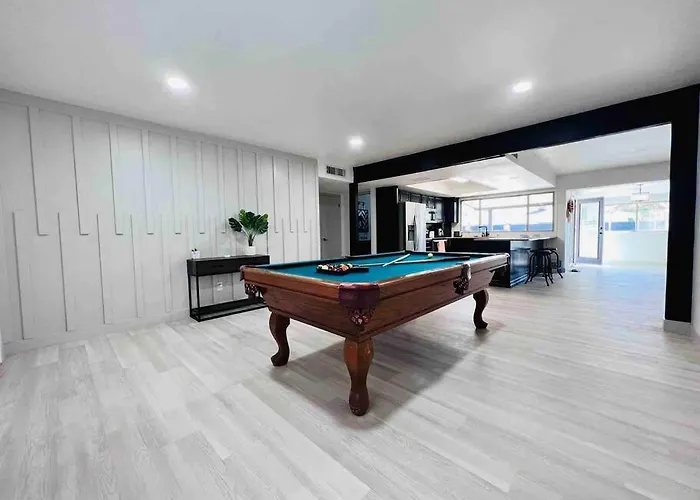 Ferienhaus Stylish In The Heart Of W/ Private Pool Tempe